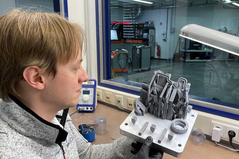 Betrachtung eines additiv gefertigten Bauteils an der Hochschule Landshut