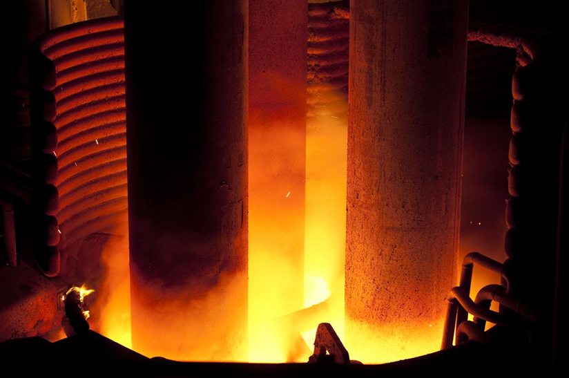 Nucor bekommt von der SMS group zwei Doppelpfannenofen zur genauen Regelung der chemischen Zusammensetzung und Temperatur des Flüssigstahls zur Erweiterung des Produktportfolios für den Automobilmarkt