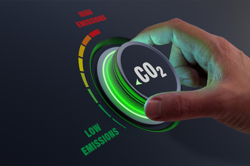 Optenda CO2-Monitoring-Tool, Hand am Emissionsregler (Symbolbild)