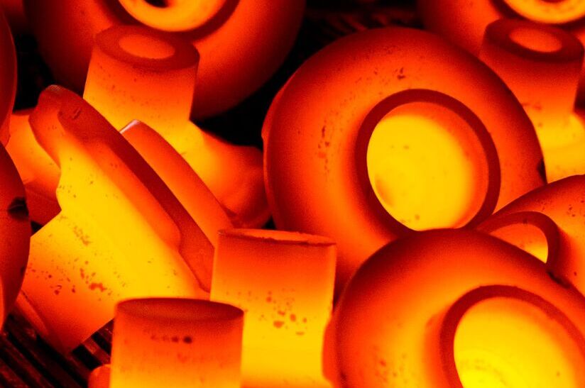 Die Modernisierung der beiden französischen Standorte saarstahl-werk-voelklingen-uebernahme-liberty-ascoval-hayang Ascoval und saarstahl-werk-voelklingen-uebernahme-liberty-ascoval-hayang Rail ist in vollem Gange – hier kommt eine Lieferung Stahl per Bahn an.