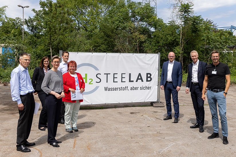 Dr. Juliane Mentz präsentiert das H2SteeLab-Konzept von SZMF.