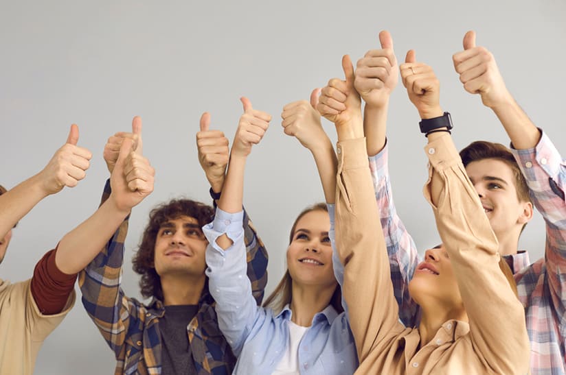 Zehn gereckte Daumen: Nordwest ist zum 10. Mal in Folge ein „Ausgezeichneter Ausbildungsbetrieb“