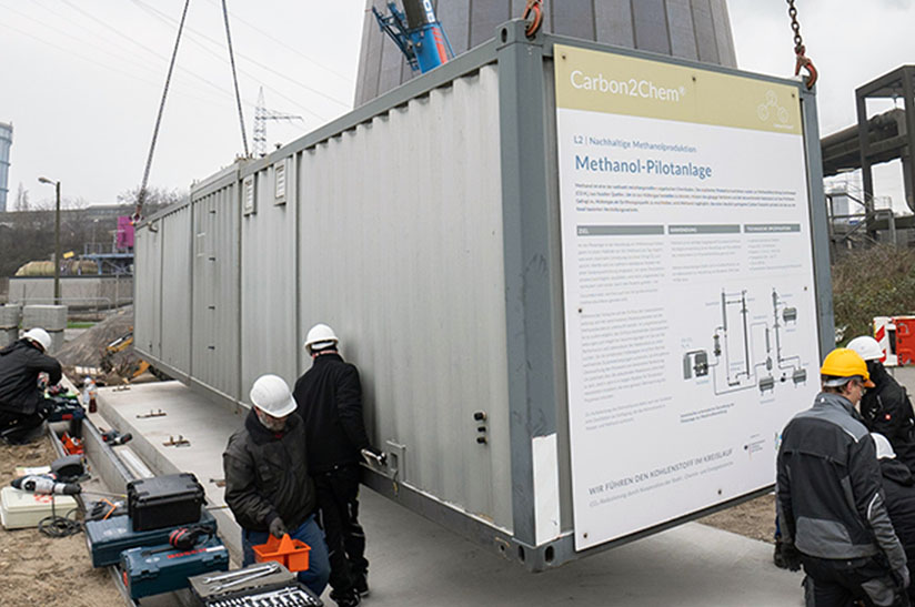Carbon2Chem-Versuchsanlage im Aufbau