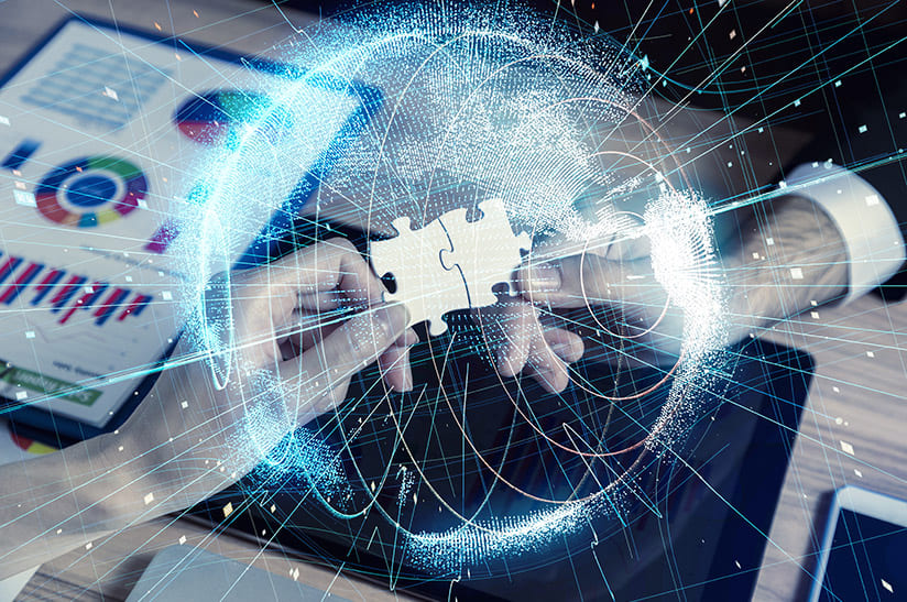 Die SHS - Stahl Holding Saar hat die Dillinger Hafen-Umschlagsgesellschaft mbH übernommen. Das Bild zeigt eine dazu passende Collage, in deren Mittelpunkt zwei Puzzleteile zusammengefügt werden.