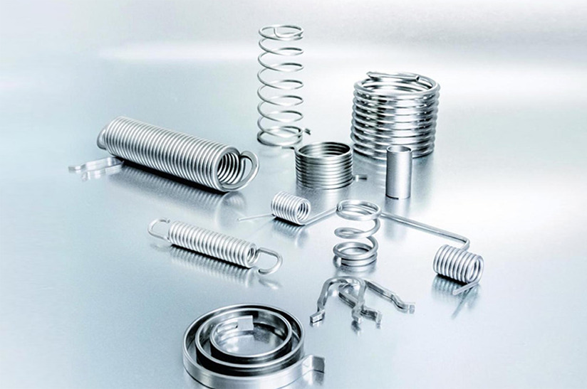 Das Foto zeigt verschiedene Federn aus dem Hause Swiss Steel Group.