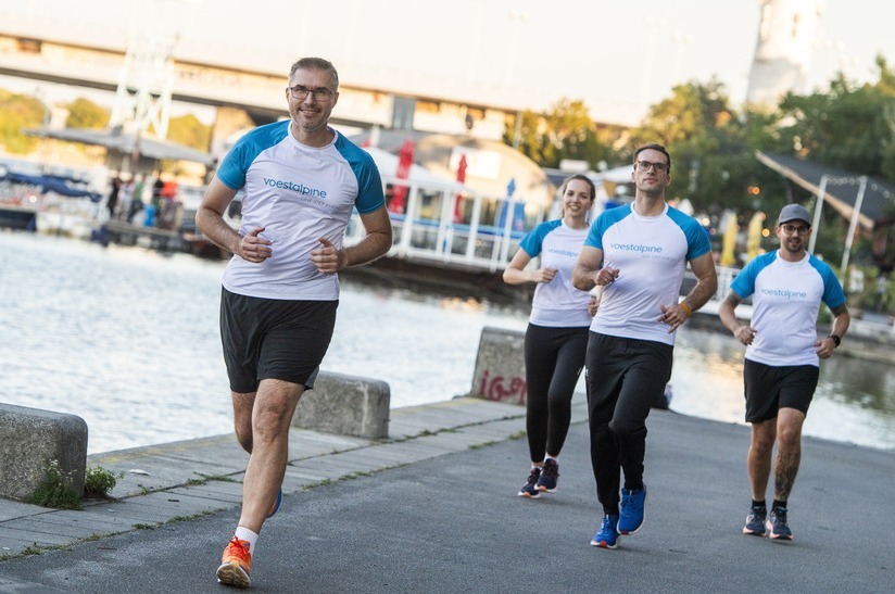Mitarbeiter von Voestalpine ebeim „Cares Run“