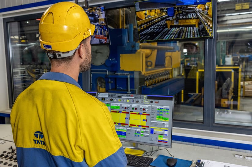 Das Bild zeigt den Control Room zur Abtafelanlage von Tata Steels Tochtergesellschaft.