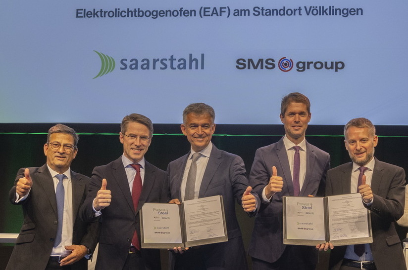 Das Areal am Standort von saarstahl-werk-voelklingen-uebernahme-liberty-ascoval-hayang in Völklingen, Deutschland, auf dem das große Elektrostahl-Umspannwerk errichtet wird.