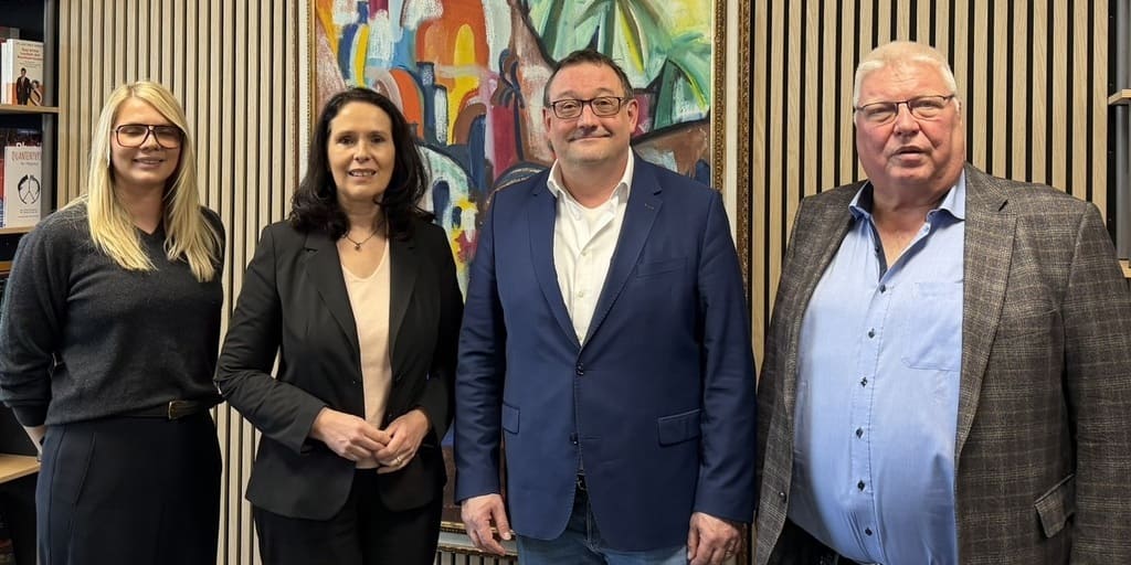 Winkelmeier-Becker MdB besuchte die Inoron GmbH für einen Austausch mit der Stahlrecyclingbranche: Modulare Umweltlösungen sollen Investitionen beschleunigen.