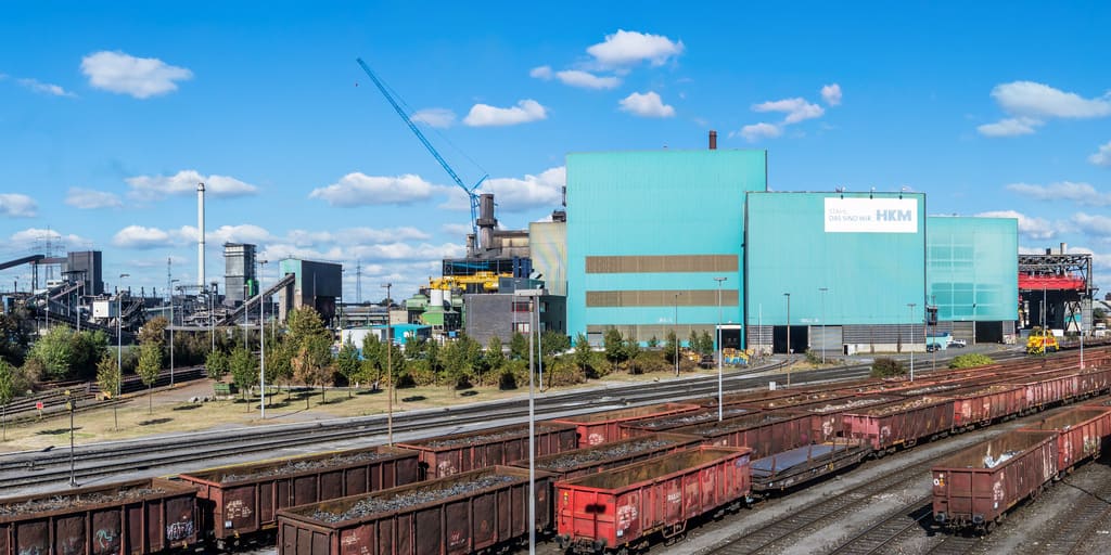 Im Zuge der HKM-Transformation soll das klassische Hüttenwerk in Hüttenheim auf einen EAF umgestellt werden.