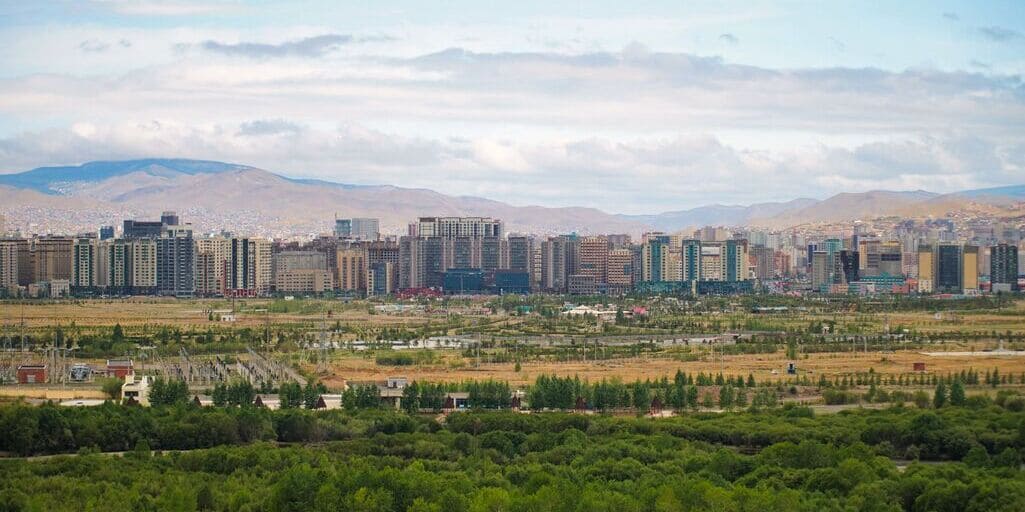 Die Mongolei will die Weiterverarbeitung ihrer Rohstoffe im eigenen Land ausbauen und investiert dazu in neue Industrieprojekte.