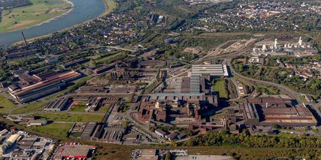 Das Werk von ArcelorMittal Duisburg (Luftbild)
